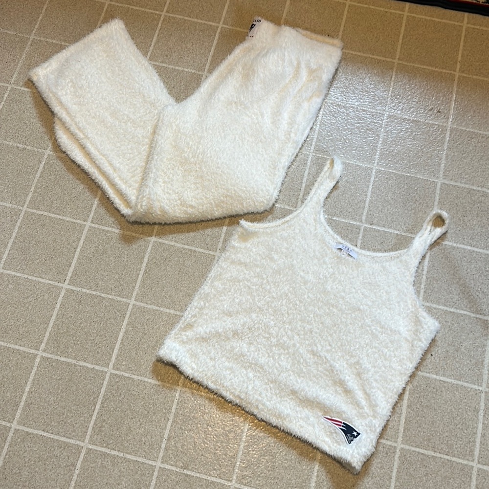 Brand new WEAR PATRIOTS PJ set
